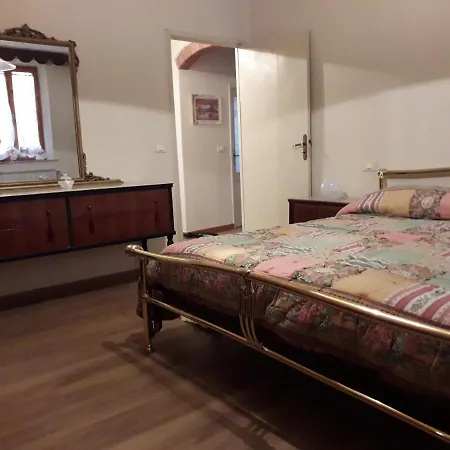 Dinas House Tuscany Holidays Apartment